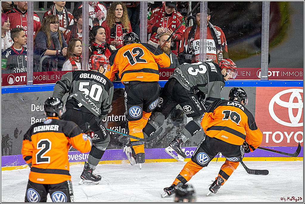 DEL; Koelner Haie - Grizzlys Wolfsburg, 26.12.2018